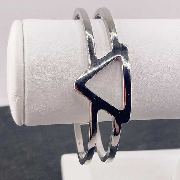 VINTAGE Silver tone metal open triangle design cuff bracelet 70s 80s jewelry - Picture 2 of 8